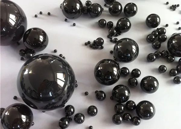 【新德隆】氮化硅陶瓷球的特点及应用